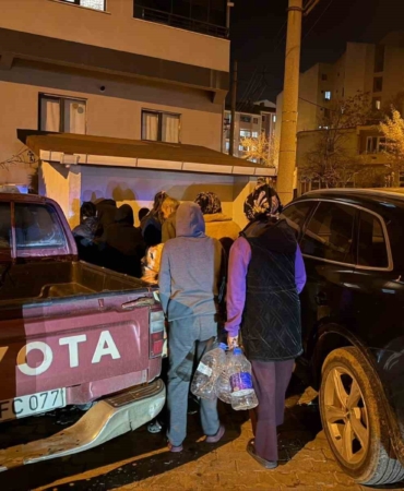 Keşan’da susuz hafta sonu: Vatandaş kaynak çeşmelerine akın etti