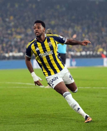 Jhon Duran, 2. golünü de derbide attı