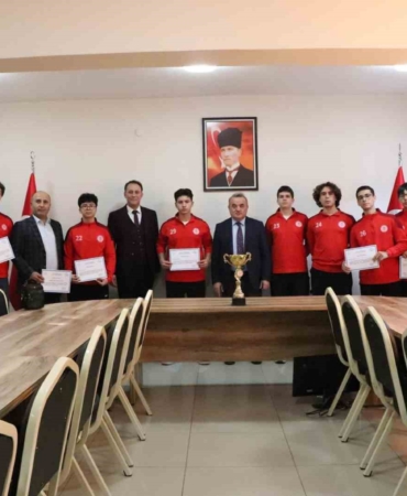 Bilecik’te genç basketbolculardan il birinciliği