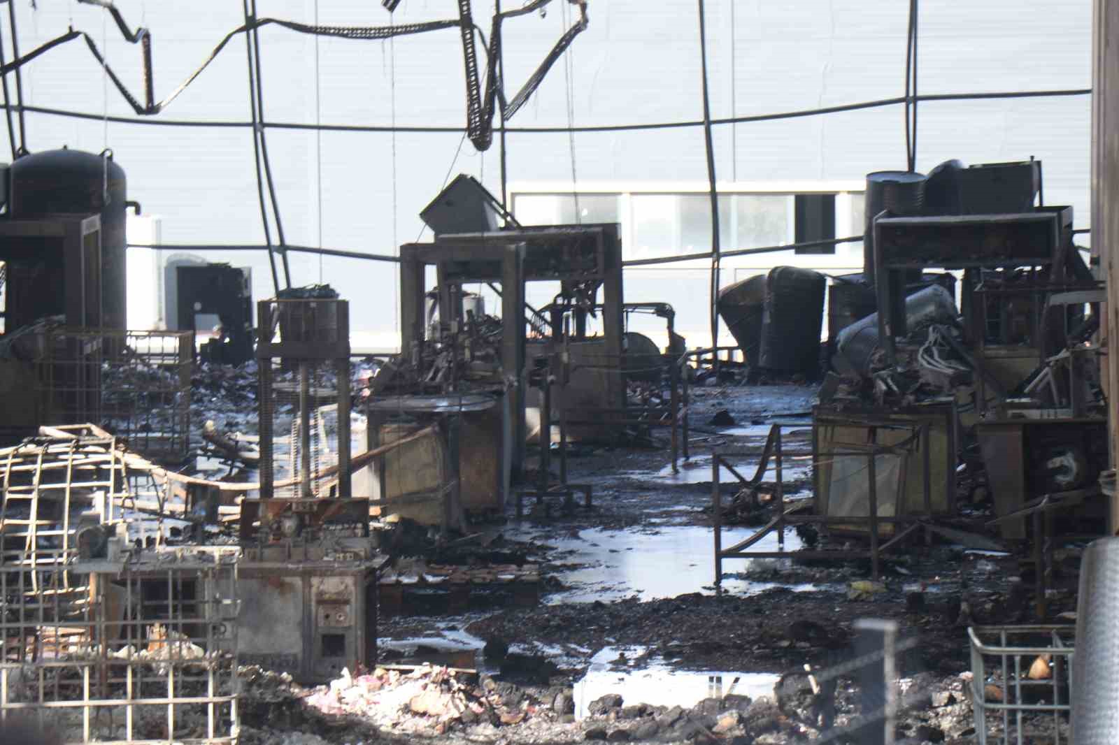 Dilovası’nda 7 kişinin öldüğü yangınla ilgili yeni gelişme: OSGB müdürü ile mal sahibi tutuklandı