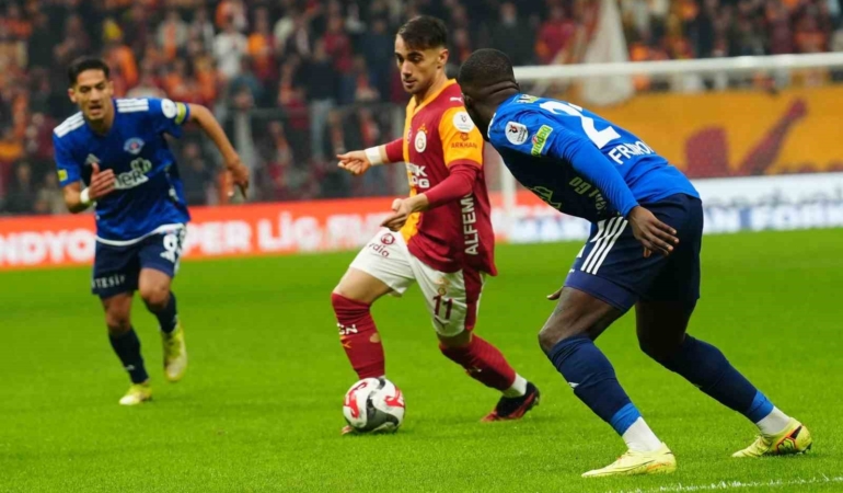 Trendyol Süper Lig: Galatasaray: 1 - Kasımpaşa: 0 (Maç devam ediyor)