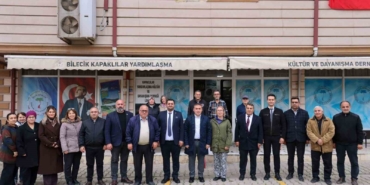 Vali Sözer vatandaşlarla Kapaklılar Derneği’nde buluştu