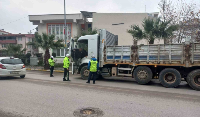 Büyükşehir, ağır tonajlı araç denetimlerini sürdürüyor