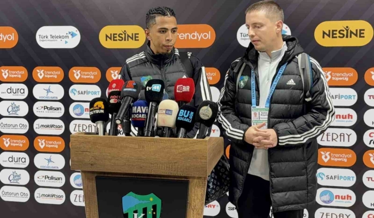 Rigoberto Rivas: "İlk yarıyı 3 puanla kapattığımız için mutluyuz"