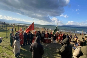 Patrikhane’ye mehterli cevap