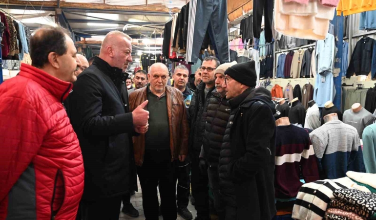 Karacabey’de belediyecilik sahada yapılıyor