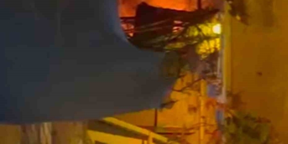 Beyoğlu’nda korkutan yangın