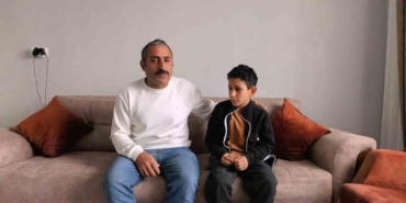 Bursa’da öğrencisini herkesin içinde darp eden okul müdürü görevden uzaklaştırıldı