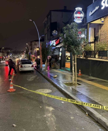 İki esnaf arasında çıkan silahlı kavgada 1 kişi öldü, 1 kişi yaralandı