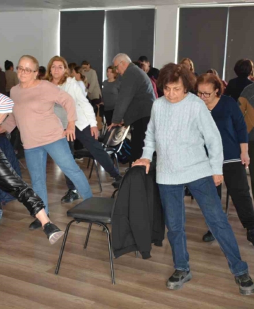 İleri yaş grubuna uygulamalı spor aktivitesi