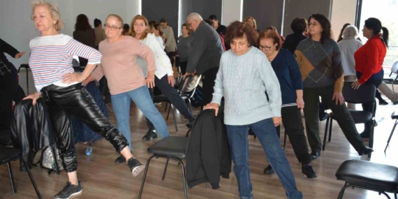 İleri yaş grubuna uygulamalı spor aktivitesi