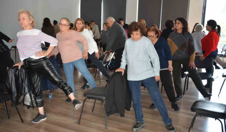 İleri yaş grubuna uygulamalı spor aktivitesi