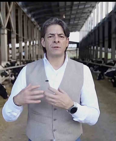 Sencer Solakoğlu, Bursa Damızlık Sığır Yetiştiricileri Birliğinden istifa etti