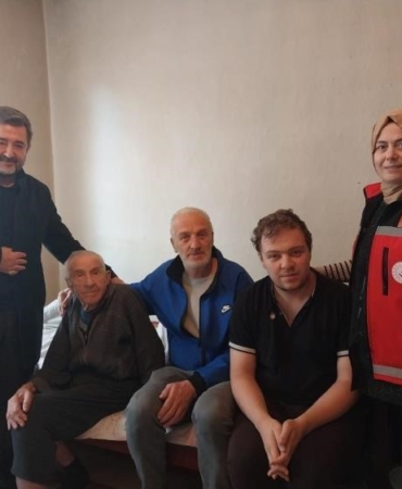 Bilecik’te 5 kuşaktır bir arada yaşayan aileye ziyaret