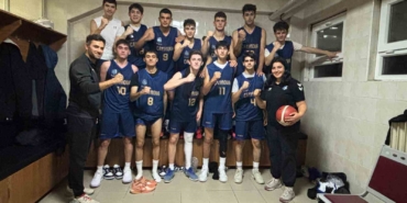 Çayırova Belediyesi U18 Basketbol Takımı grubunu namağlup lider tamamladı