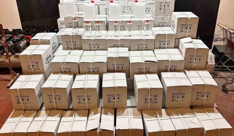 Bursa’da bin 200 litre etil alkol ele geçirildi