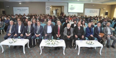 BTÜ’de yapay zekâ sempozyumu: "Gelişen yapay zekâ değil insan zekâsıdır"