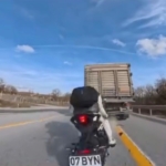 Kırklareli’nde tıra çarpan motosikletli yaralandı