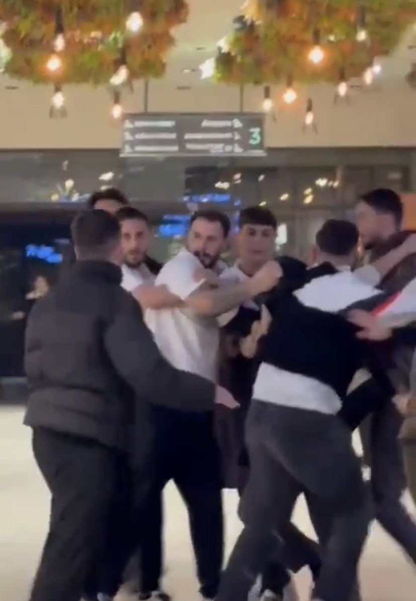 Maltepe’de AVM’de kavga