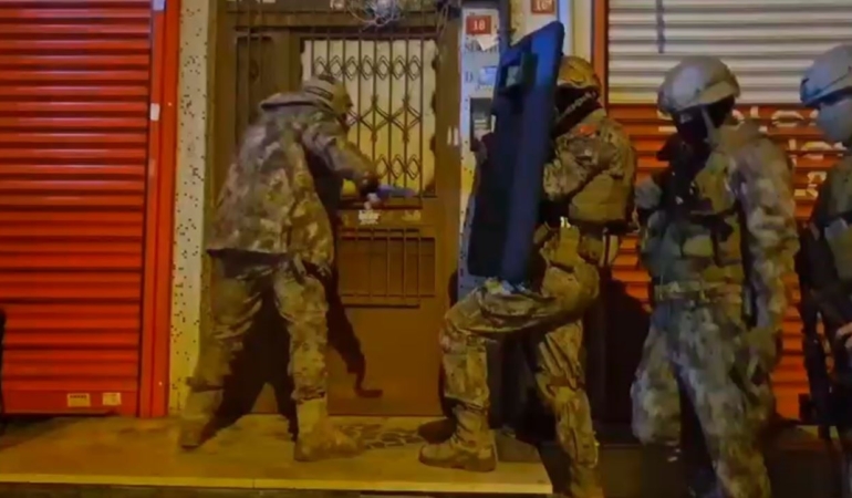 İstanbul’da çete operasyonu: 12 gözaltı