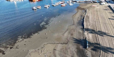 Tekirdağ’da deniz 20 metre çekildi, sahil havadan görüntülendi