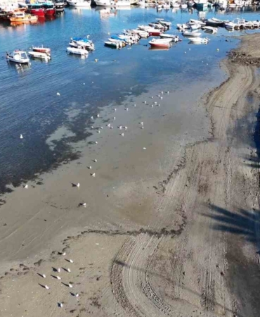 Tekirdağ’da deniz 20 metre çekildi, sahil havadan görüntülendi