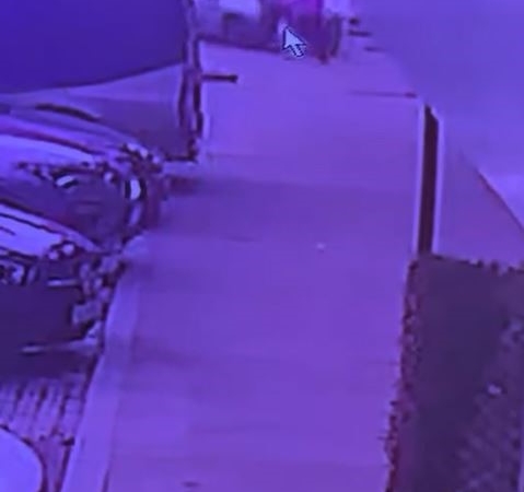 Başakşehir’de kaldırımda yürüyen yayalara otomobil çarptı