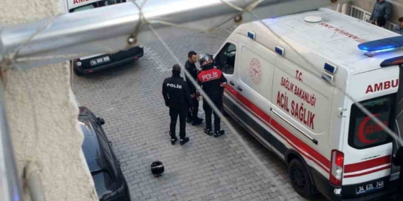 Esenyurt’da motosikletli saldırganlar kurşun yağdırdı: 3 yaralı