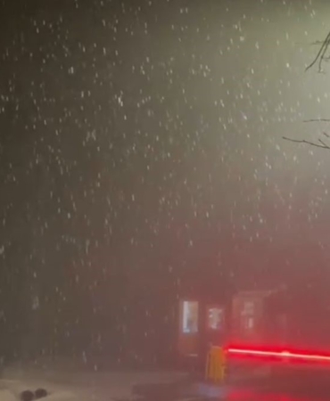 Kış turizmiyle ünlü Kartepe Kuzuyayla’ya kar yağdı