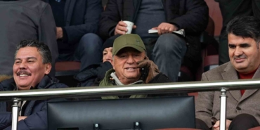 Fatih Terim, Sarıyer - Bodrum FK maçını tribünden izledi