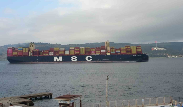 ’MSC Türkiye’ Çanakkale Boğazı’ndan geçti