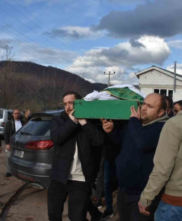 Kazada hayatını kaybeden sürücü toprağa verildi