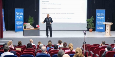 Bursa’da anne baba okulu ilgi görüyor