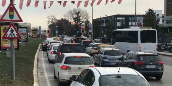 Edirne’de trafiğe kayıtlı araç sayısı 207 bin 555’e ulaştı
