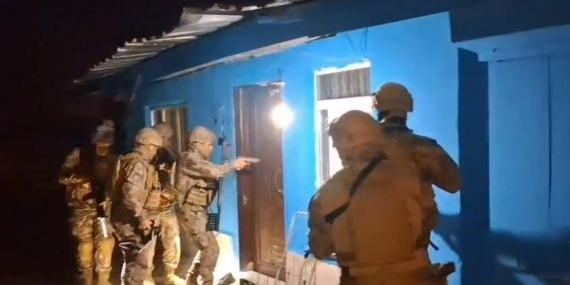 Polisten sokak satıcılarına operasyon: 13 şüpheli gözaltında