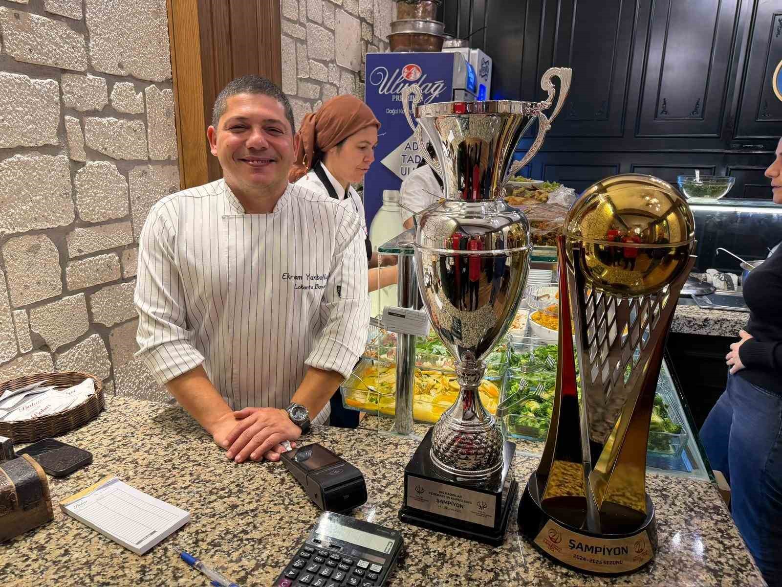 Lokanta Bahar’dan Ferhatoğlu Edremit Belediyesi Gürespor’a anlamlı destek