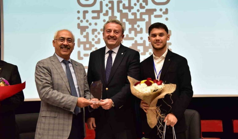 Galatasaraylı yönetici İbrahim Hatipoğlu’ndan gençlere kariyer nasihati