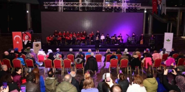 Genç müzisyenler, Bursalılara müzik ziyafeti sundu