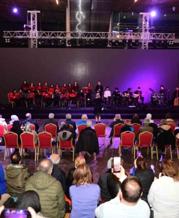 Genç müzisyenler, Bursalılara müzik ziyafeti sundu