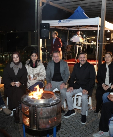 Küçükçekmeceli gençler, en uzun gecede buluştu