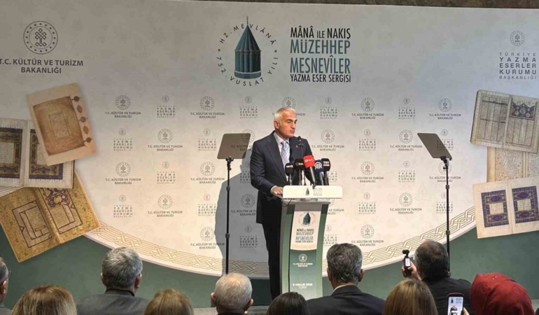 Mevlana’nın 7 asırlık Mesnevi mirası "Mana ve Nakış: Müzehhep Mesneviler Yazma Eser" sergisinde anlatıldı