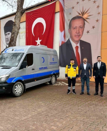 Başkan Ercan Özel’in çağrısı karşılık buldu: Hasta nakil aracı hizmete girdi