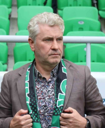 Sakaryaspor Kulübü Başkanı görevinden ayrıldığını duyurdu