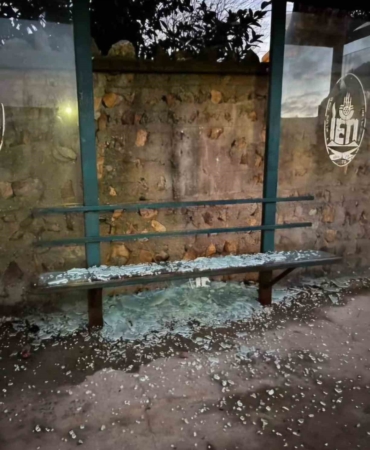 Beykoz’da durak camlarını hedef alan iki şüpheli yakalandı