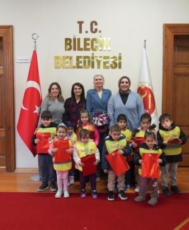 Başkan Subaşı kreş öğrencilerini belediyede ağırladı