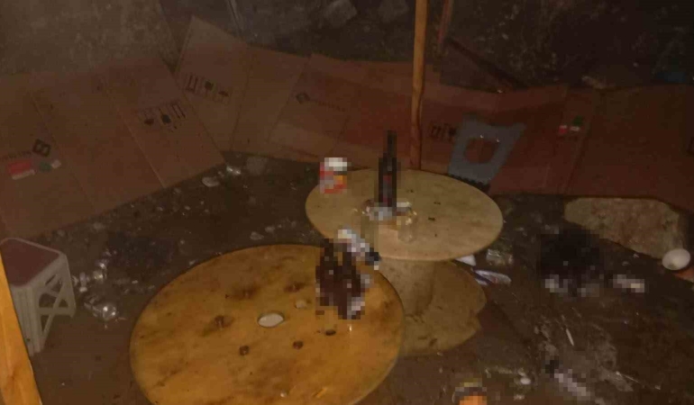 Alkoliklerin mesken tuttuğu baraka alev alev yandı