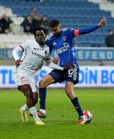 Trendyol Süper Lig: Kasımpaşa: 0 - Gençlerbirliği: 0 (Maç devam ediyor)
