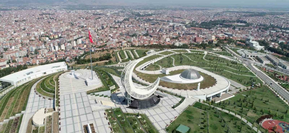 Karesi’de birleştirilmiş dükkanlardaki ruhsat krizi