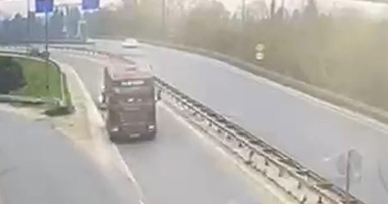 Camiden elektronik eşya, istasyondan tır çalan şüpheli TEM’de yakalandı