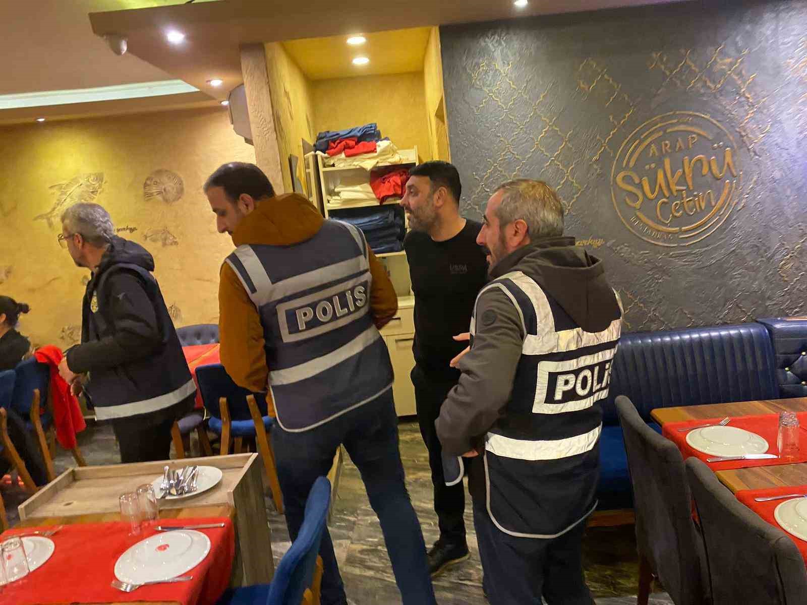 Bursa’da asayiş uygulaması: Aranan şahıslar yakalandı, uyuşturucu madde ele geçirildi